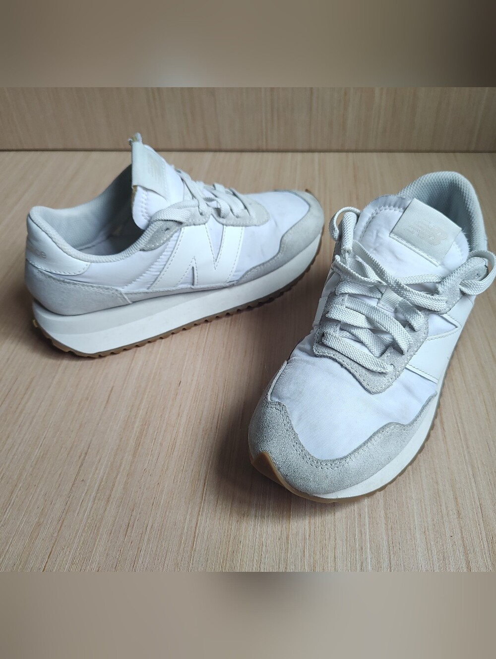 New Balance 237 Women Lace Up Sneakers Suede Cloud Grey White 7.5 Shoes Retro